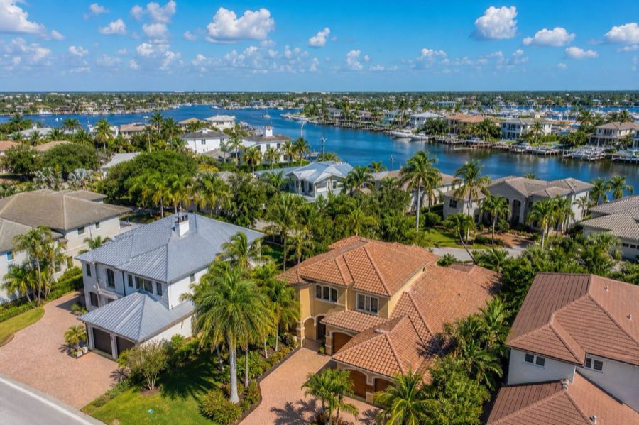 Tarpon Springs neighborhood rooftops